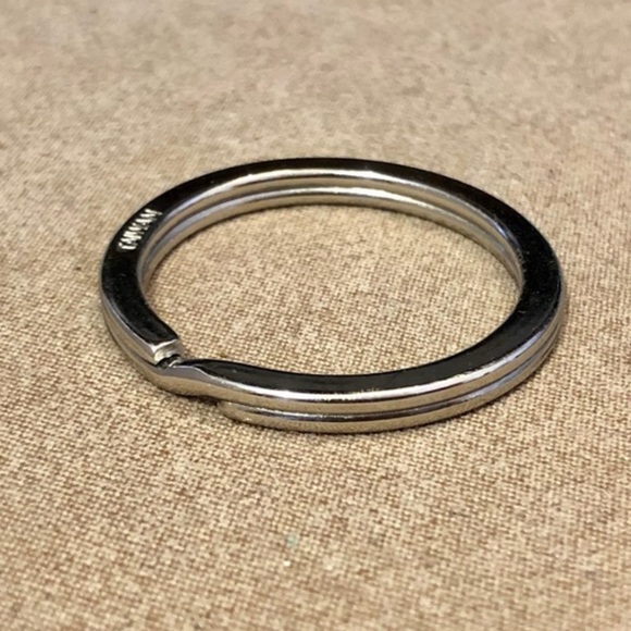 🆕 Brighton silver key ring or key fob NWOT Add charms! - Picture 3 of 5